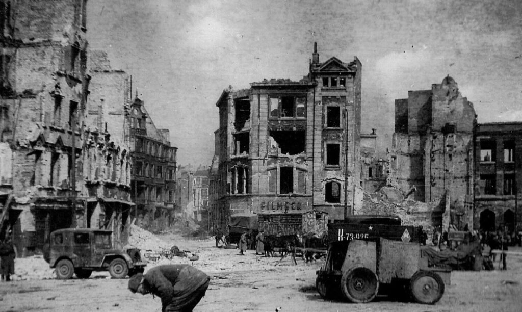 Полная разруха царила в Кенигсберге после боев