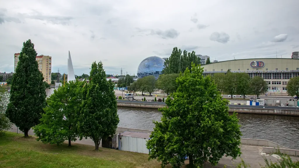 Вид на Дворец спорта "Юность", 2021 год, фото автора