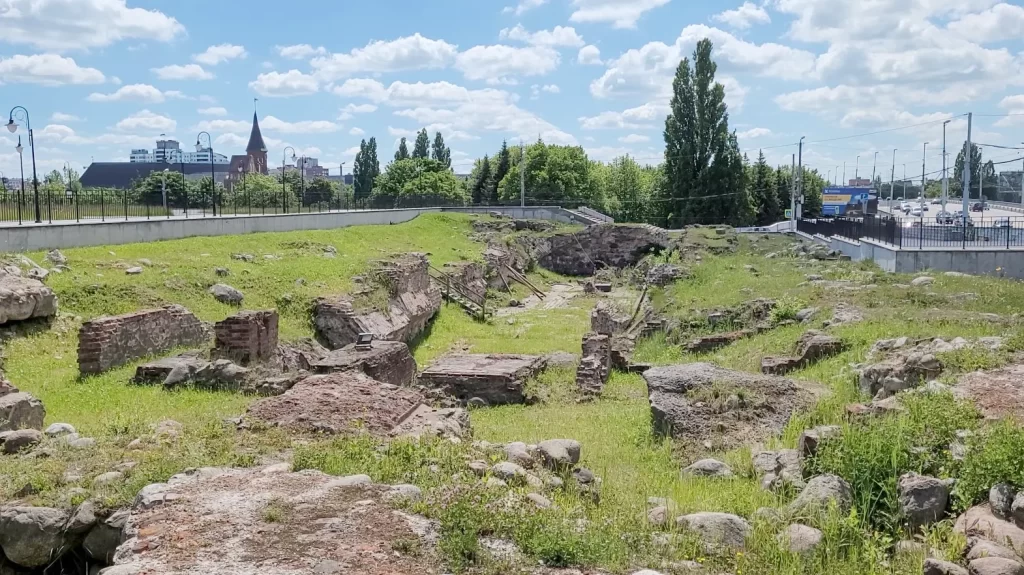 Руины Королевского замка, фото автора