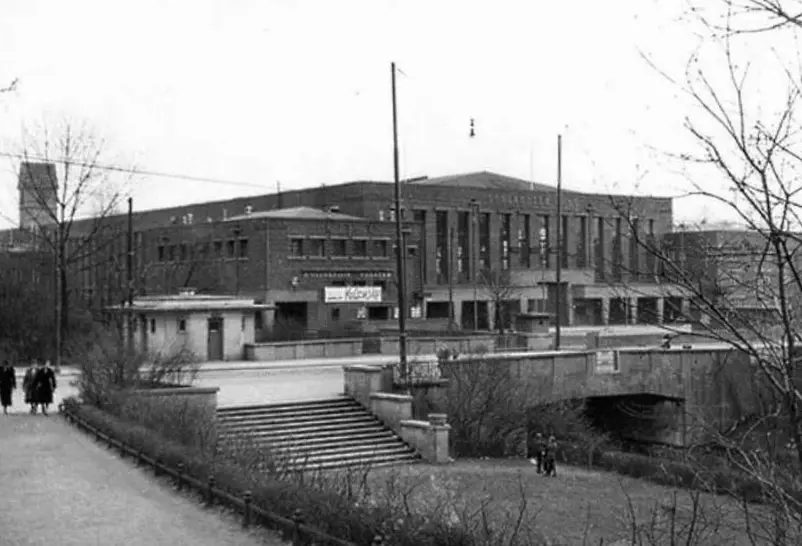 «Эпицентр» и два барельефа: почему мы всё время их путаем 8 Дом Техники. Кёнигсберг. Немецкое довоенное фото