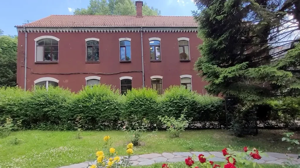 Ландшафтный парк — 200 лет зелени в центре Калининграда 3 Старое здание на улице Больничная в Калининграде