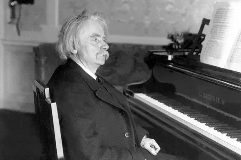 Улица Грига: история названия и 3 улицы Кёнигсберга 2 Э́двард Хагеру́п Григ (норв. Edvard Hagerup Grieg; 15 июня 1843, Берген, Шведско-норвежская уния — 4 сентября 1907, Берген, Норвегия) — норвежский композитор, пианист, дирижёр, общественный деятель.
